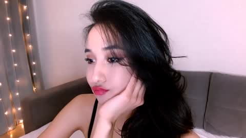 Snapshot of li_noen chatting on 01.23.25 Li online show from 01.23.25