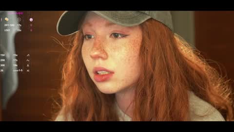 Snapshot of li_on_line chatting on 01.08.25 Li online show from 01.08.25