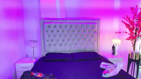 Lia  online show from 09.17.25