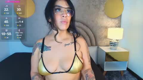 Snapshot of lia_caprice chatting on 10.16.25 L I A C A P R I C E  online show from 10.16.25