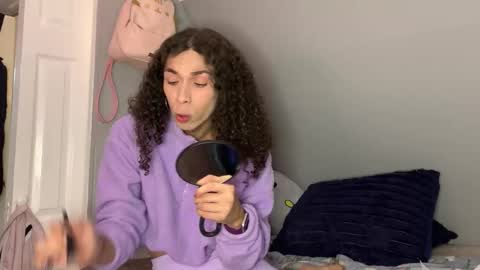 Snapshot of lia_hdz chatting on 10.27.25 Kabroncita online show from 10.27.25