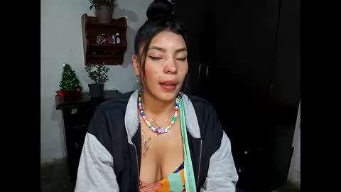 Lia online show from 12.21.24