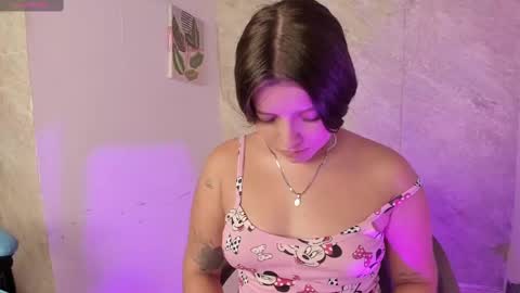 Snapshot of lia_little18 chatting on 02.22.25 lia_little18 online show from 02.22.25