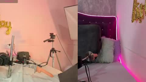 Snapshot of lia_little18 chatting on 04.25.26 lia_little18 online show from 04.25.26