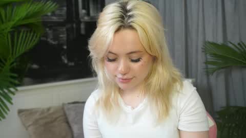 Cassie online show from 03.12.26