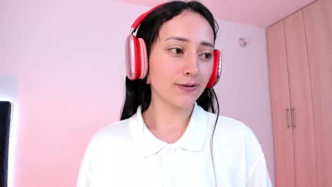 Snapshot of lia_queen610 chatting on 01.19.25 Little Queen Lia online show from 01.19.25