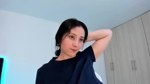 Snapshot of lia_queen610 chatting on 03.07.25 Little Queen Lia online show from 03.07.25