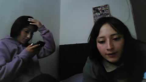 Snapshot of lia_queen610 chatting on 10.09.25 Little Queen Lia online show from 10.09.25