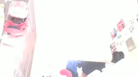 Snapshot of lia_queen610 chatting on 11.26.25 Little Queen Lia online show from 11.26.25