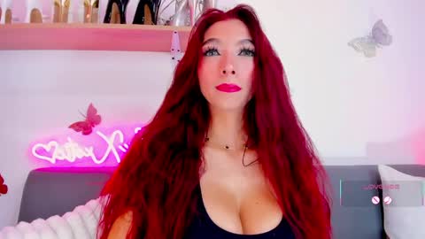 Snapshot of lia_tayllor1 chatting on 05.31.26 ExXxotic online show from 05.31.26