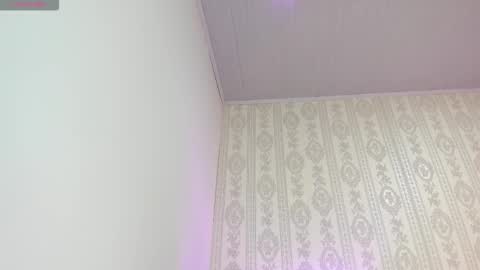 Snapshot of liaa_18 chatting on 11.19.25 Liaa online show from 11.19.25