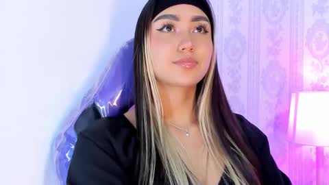 Snapshot of liaa_18 chatting on 02.28.26 Liaa online show from 02.28.26