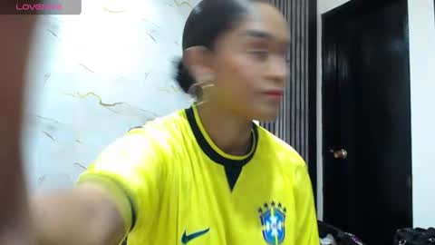 Snapshot of liaa_cams chatting on 06.25.26 liaa_cams online show from 06.25.26