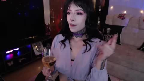 Liaa  online show from 12.16.25