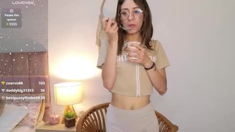 Lia  online show from 01.17.25