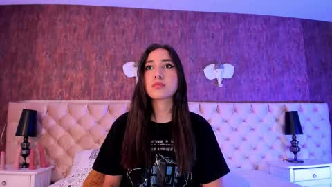 liaa turner  online show from 09.21.25