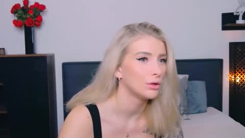 Snapshot of liabeninix chatting on 02.24.26 Lia online show from 02.24.26