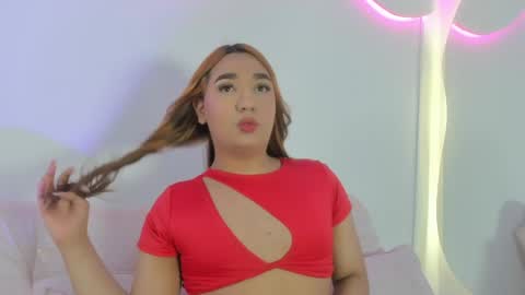 La  online show from 05.04.26