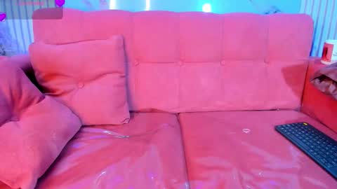 Snapshot of liaflowers chatting on 01.06.26 Lia online show from 01.06.26