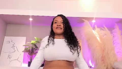 Snapshot of liahglow chatting on 07.19.26 liahglow online show from 07.19.26