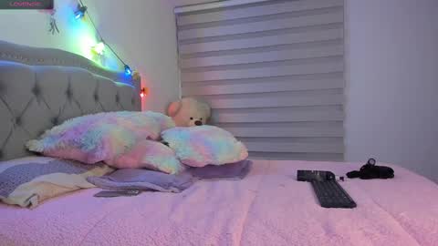 Lia  online show from 02.12.25