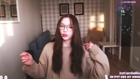 lialilia online show from 12.19.24