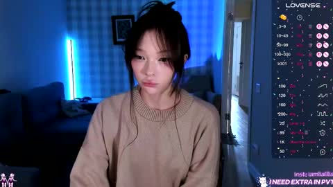 lialilia online show from 10.05.25