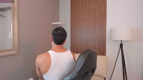 Liam Collins online show from 02.08.25