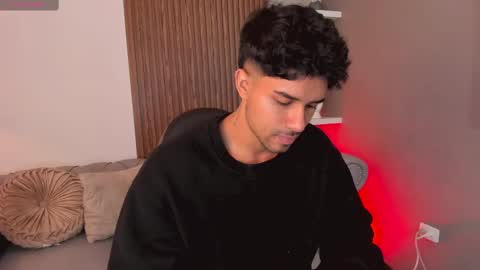 Liam Collins online show from 03.11.25