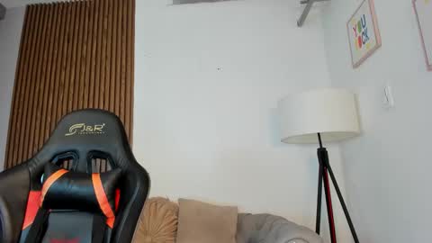 Liam Collins online show from 10.11.25