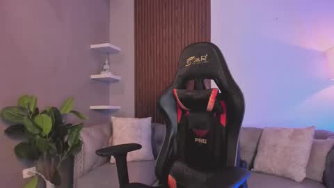 Liam Collins online show from 02.06.26