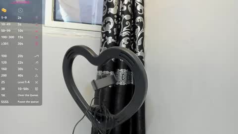 LIAM KLEIN online show from 02.10.25