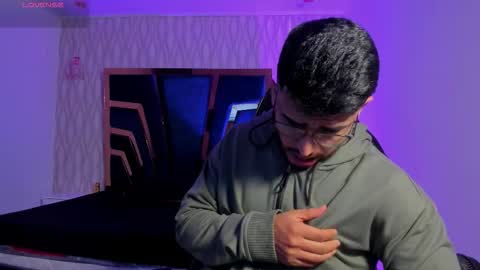 LIAM KLEIN online show from 03.26.26