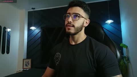 LIAM KLEIN online show from 03.30.26