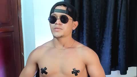 liam_knight online show from 11.06.25