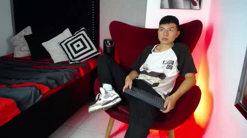 Snapshot of liam_sean chatting on 02.20.26 Liam online show from 02.20.26