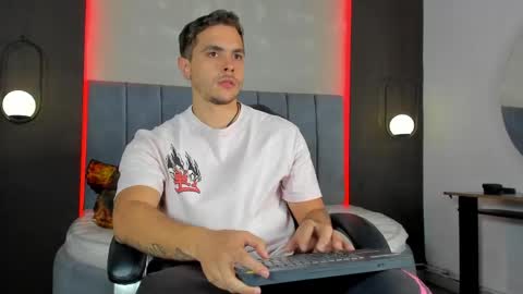 Liam online show from 04.20.26