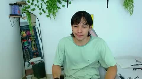 Snapshot of liam_xul chatting on 09.26.25 liamxul online show from 09.26.25