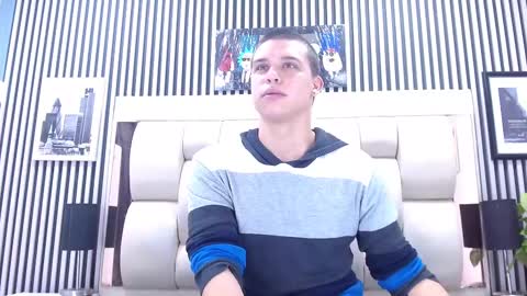 liam_york online show from 11.16.25