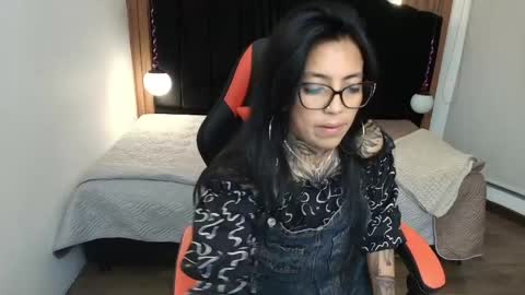 L I A M O N R O E online show from 05.20.26