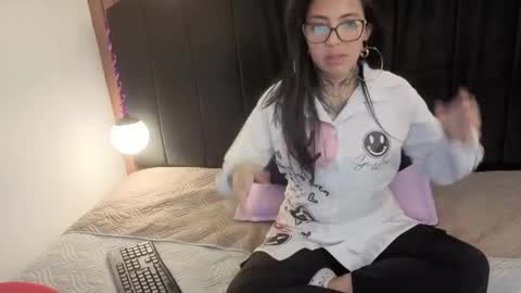 L I A M O N R O E online show from 05.31.26