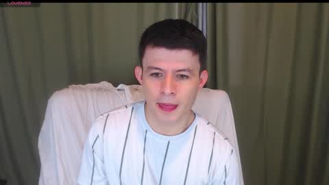 lian_eathan online show from 11.09.25