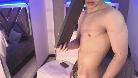 lian online show from 09.25.25