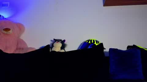 Lian Oconner online show from 09.20.25