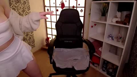 Liana online show from 01.28.25