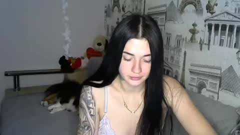 liana_diva online show from 12.23.24