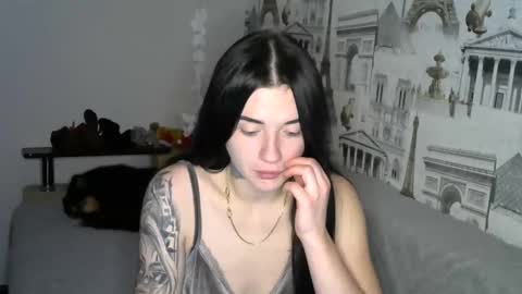 liana_diva online show from 01.05.25