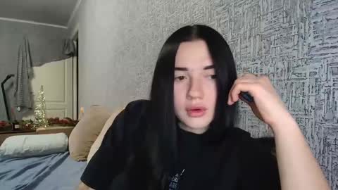 liana_diva online show from 12.22.25