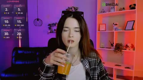 Little Liana  online show from 04.17.26