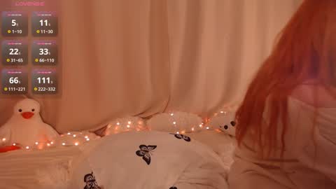 Snapshot of lianasoon chatting on 01.12.25 Lianasoon online show from 01.12.25